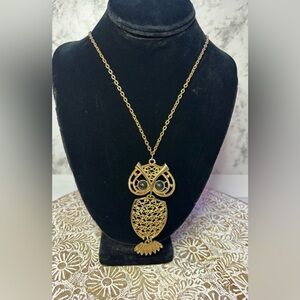 Sarah Coventry Owl pendant Vintage